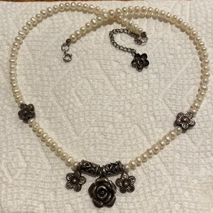 🌺NECKLACE AS SHOWN🌺